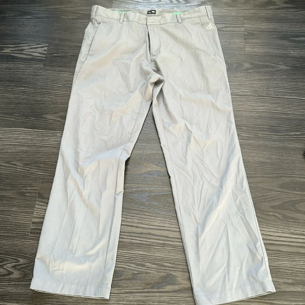 🍍ADIDAS GOLF PANTS🍍SIZE 38x32🍍